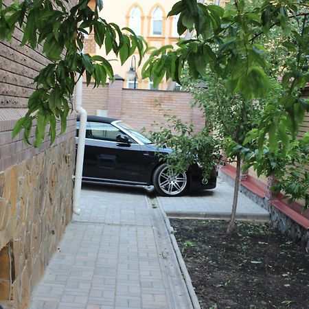 Hotel Barin House Sumy Exterior foto