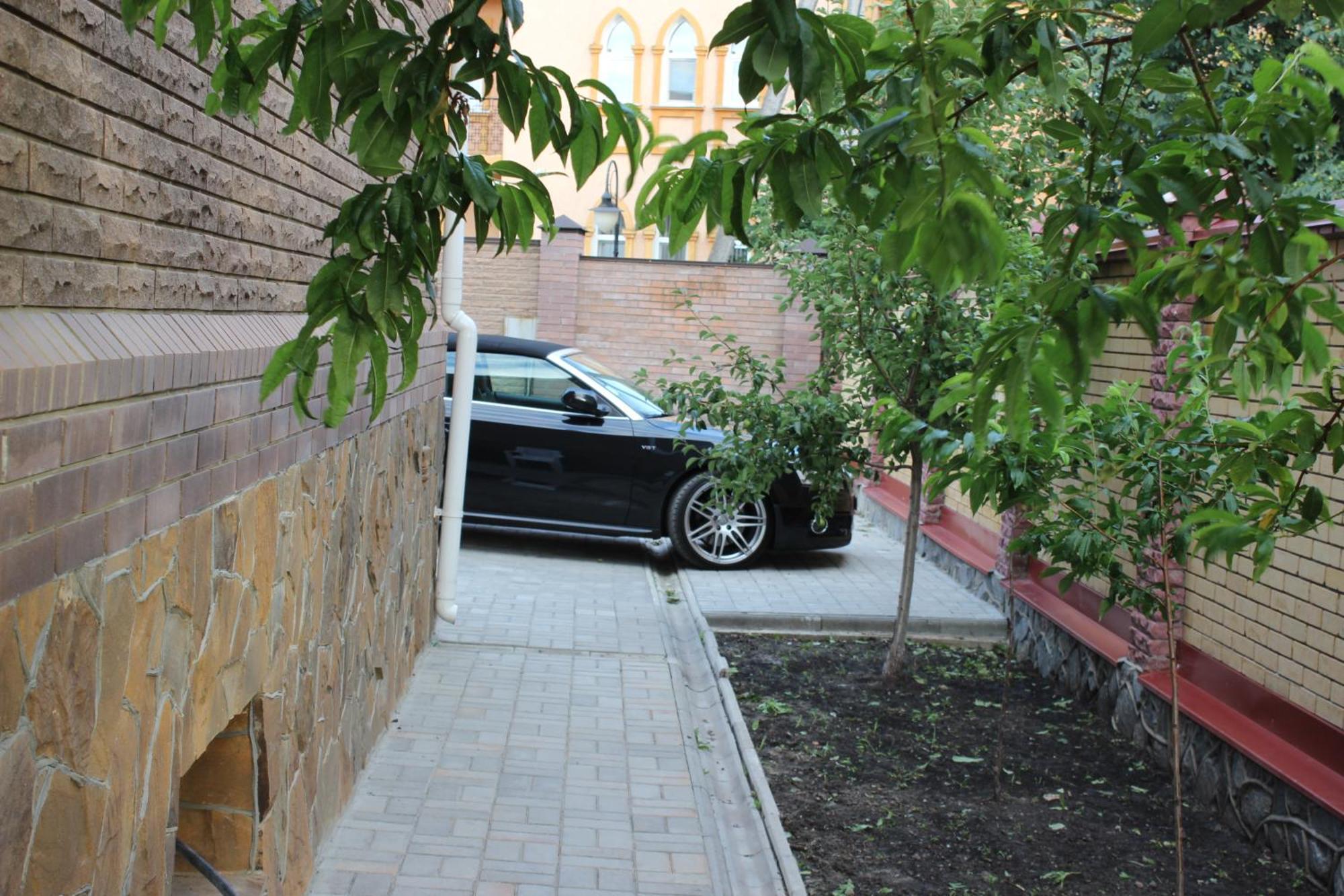 Hotel Barin House Sumy Exterior foto