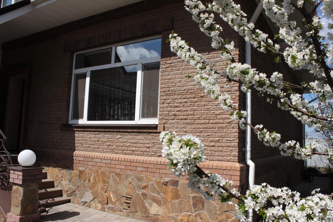 Hotel Barin House Sumy Exterior foto